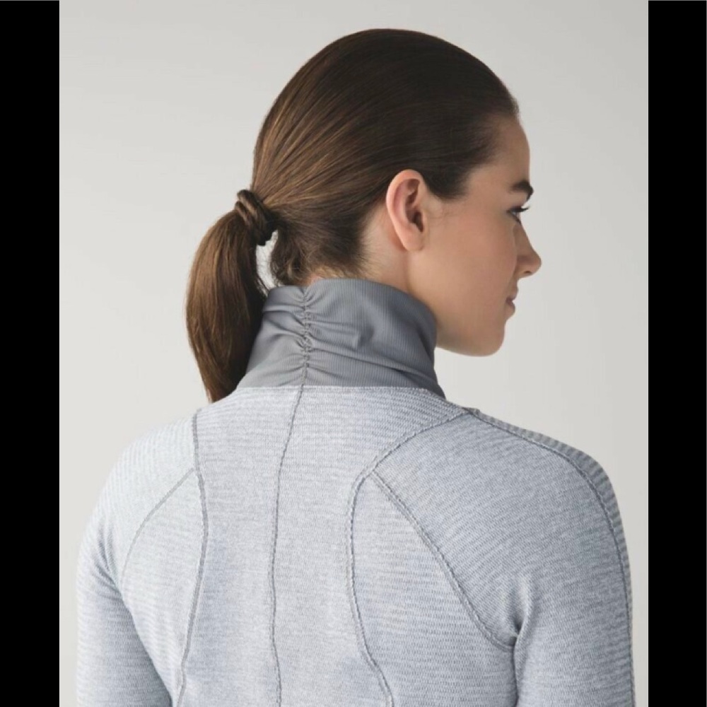 Lululemon half zip size 6 - Picture 2 of 10